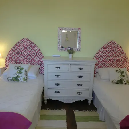 House Of The Hollyhocks بيت للعطل Mérignac