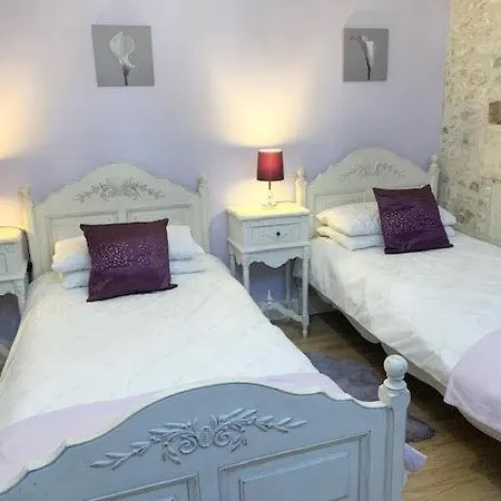 House Of The Hollyhocks * Merignac (Charente-Maritime)