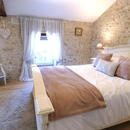 House Of The Hollyhocks Merignac (Charente-Maritime)