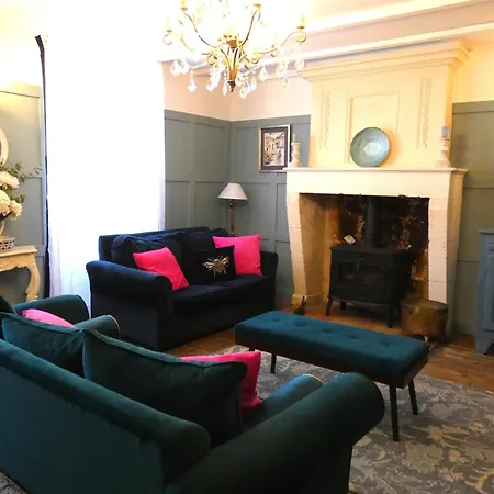 House Of The Hollyhocks Holiday home